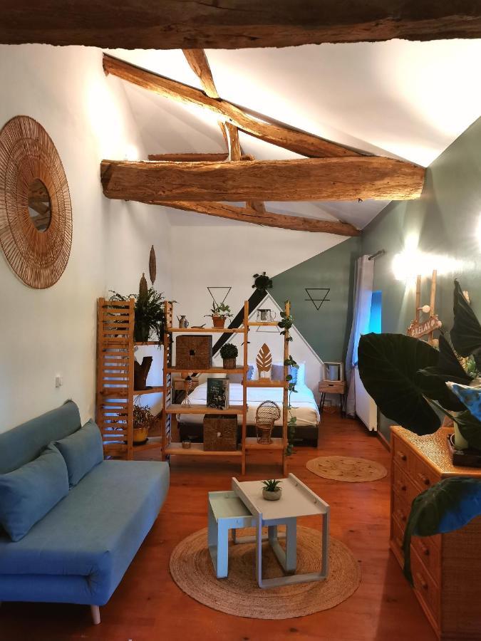 Moulin De Monpoisson Bed & Breakfast Le Puy ภายนอก รูปภาพ
