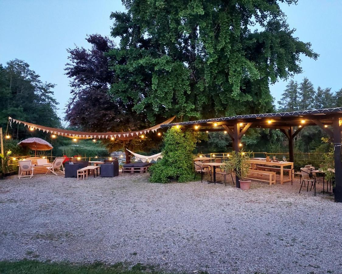 Moulin De Monpoisson Bed & Breakfast Le Puy ภายนอก รูปภาพ