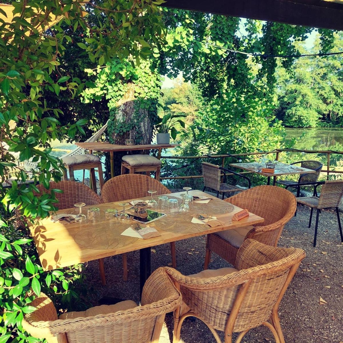 Moulin De Monpoisson Bed & Breakfast Le Puy ภายนอก รูปภาพ